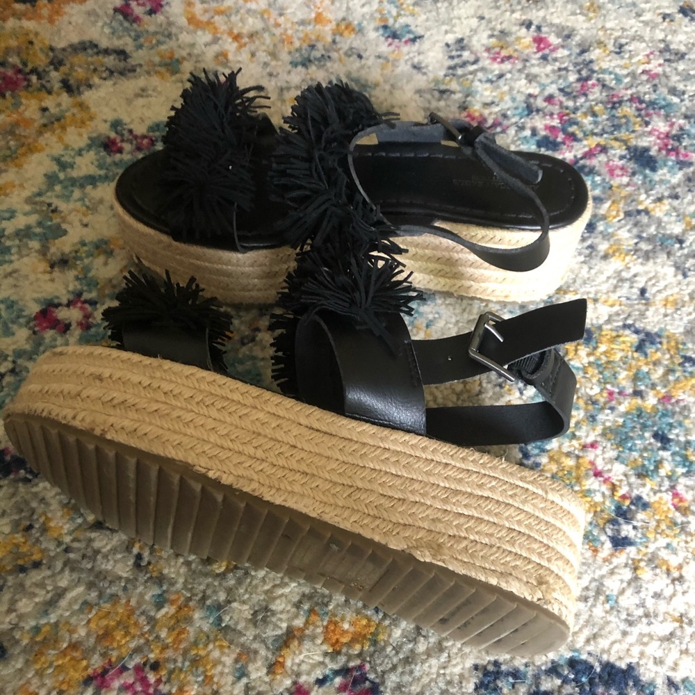American Eagle black platform sandals